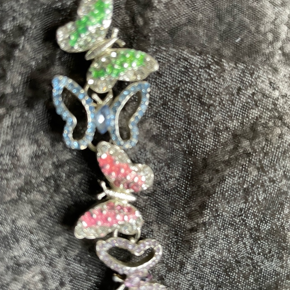 Butterfly multi color bracelet - Picture 3 of 9